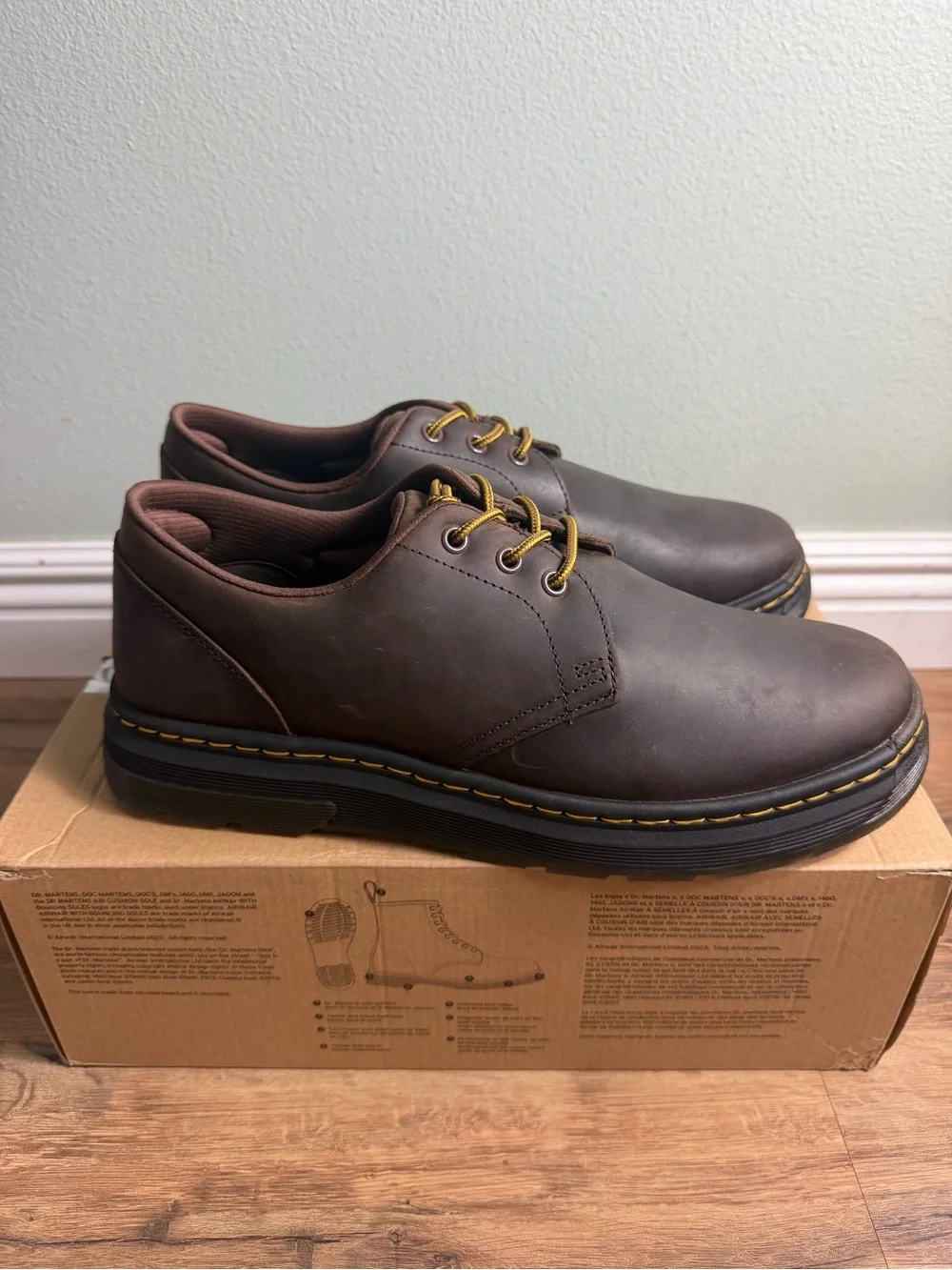 ❗️NWT❗️Dr. Martens Crewson Lo Dark Brown Leather Shoes Unisex Size 12